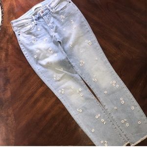 Abercrombie and Fitch embroidered daisy jeans